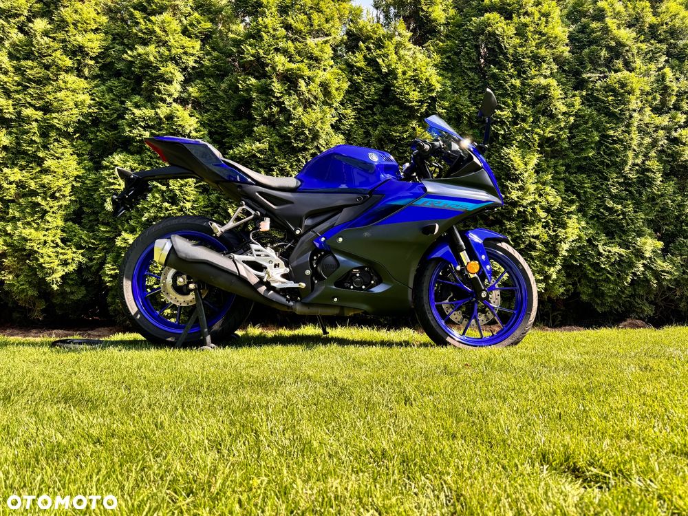 Yamaha YZF - 16