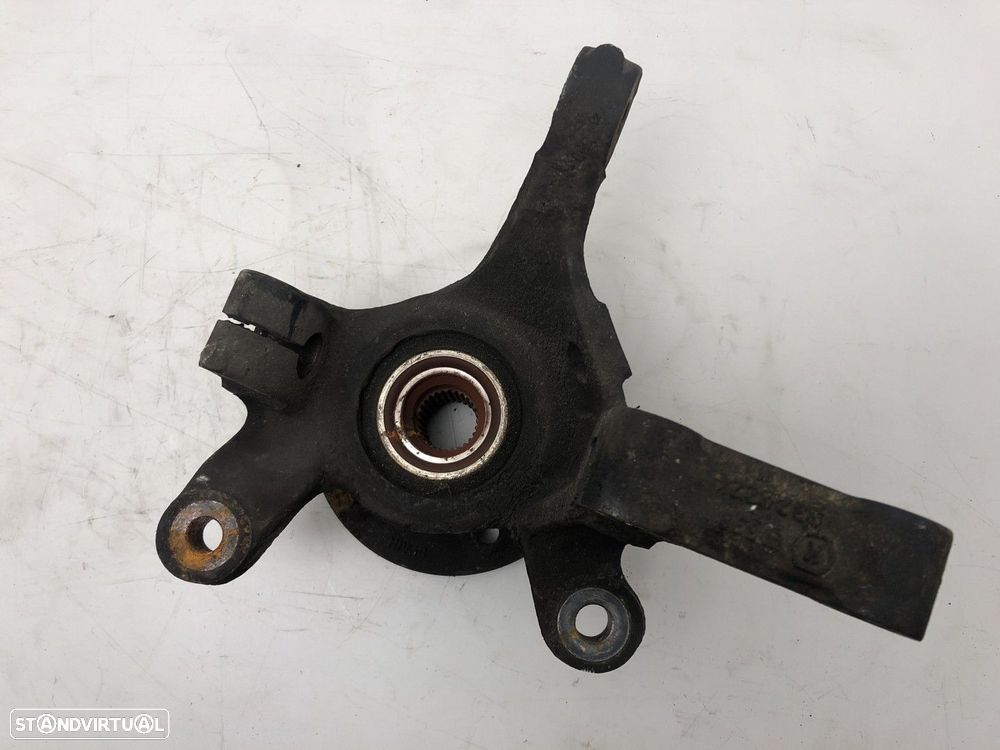 Manga d'eixo Frente/Esq MERCEDES-BENZ VITO (638) 110 D 2.3 | 03.97 - 07.03 Usado - 3