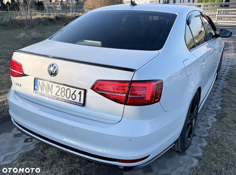 Volkswagen Jetta - 19