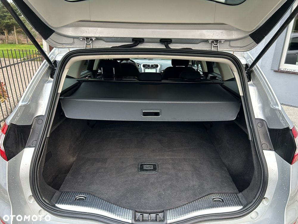 Ford Mondeo SW 2.0 TDCi Titanium PowerShift - 11