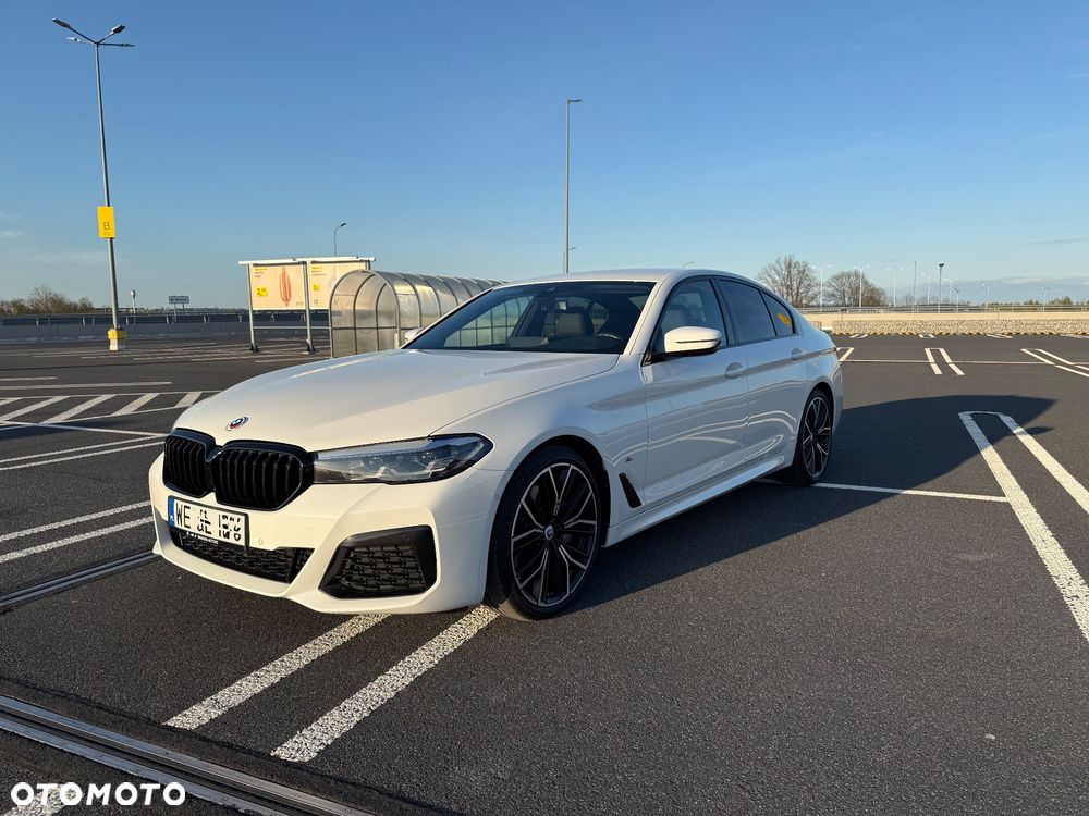 BMW Seria 5 540i xDrive mHEV M Sport sport - 3