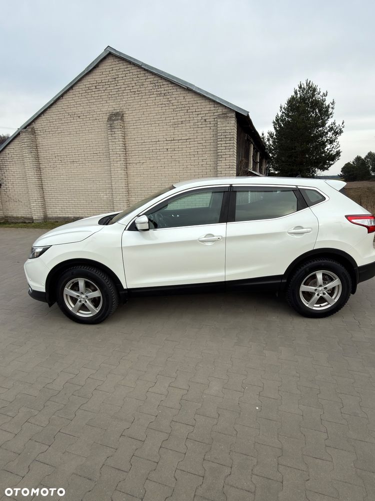 Nissan Qashqai - 2