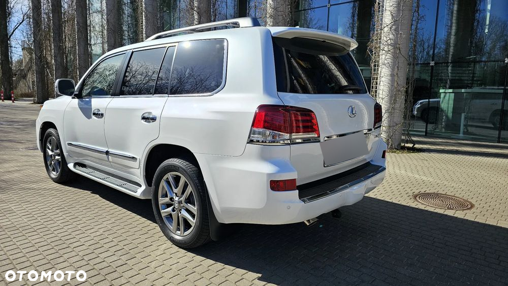 Lexus LX 570 Omotenashi - 6