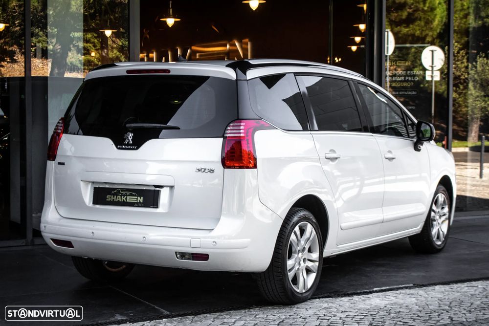 Peugeot 5008 HDI 115 Allure - 3