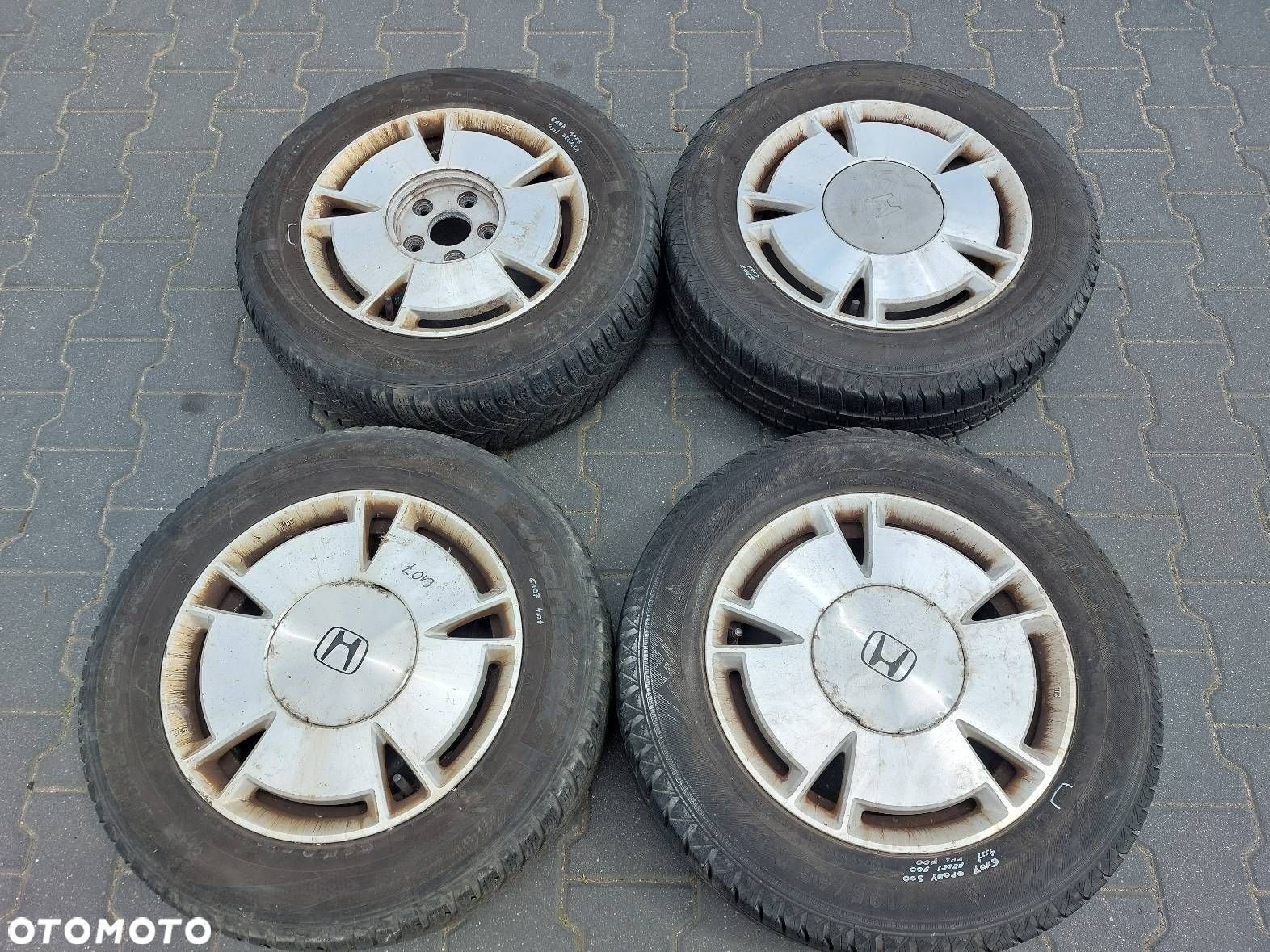 FELGI ALUMINIOWE 4 SZT 5x114,3 6Jx15 ET45 FI64,1 HONDA CIVIC VIII - 1