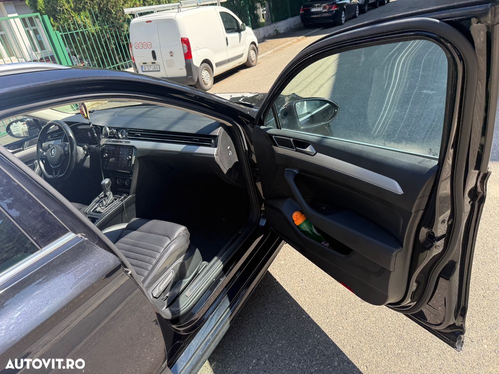 Volkswagen Passat 2.0 TDI DSG 4Motion R Executive - 15