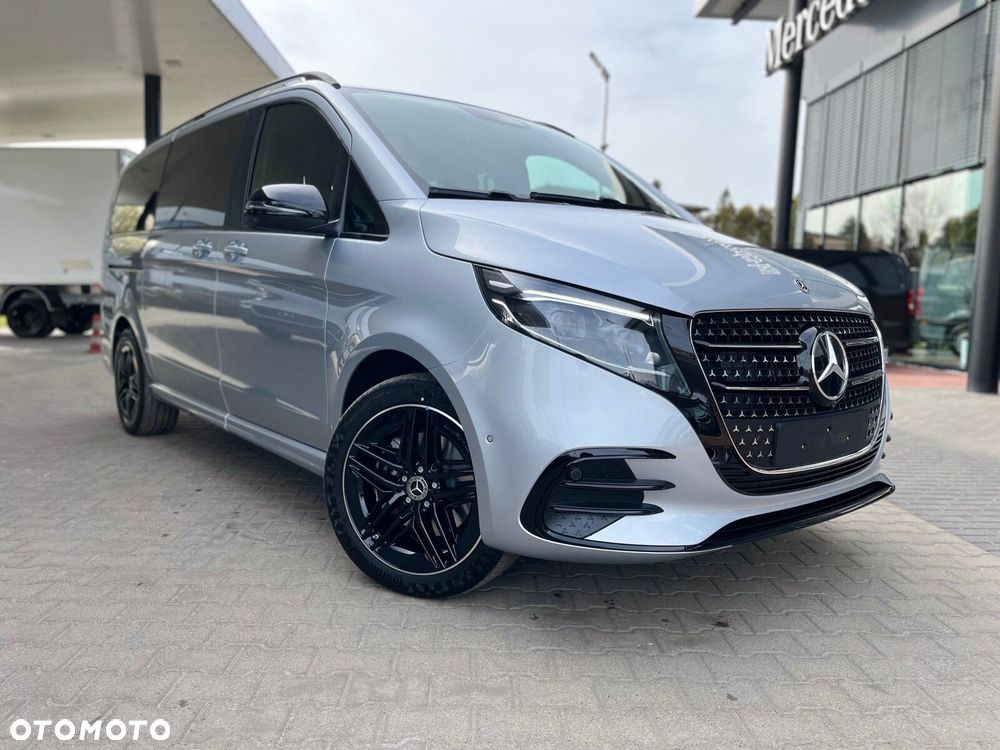 Mercedes-Benz Klasa V - 8