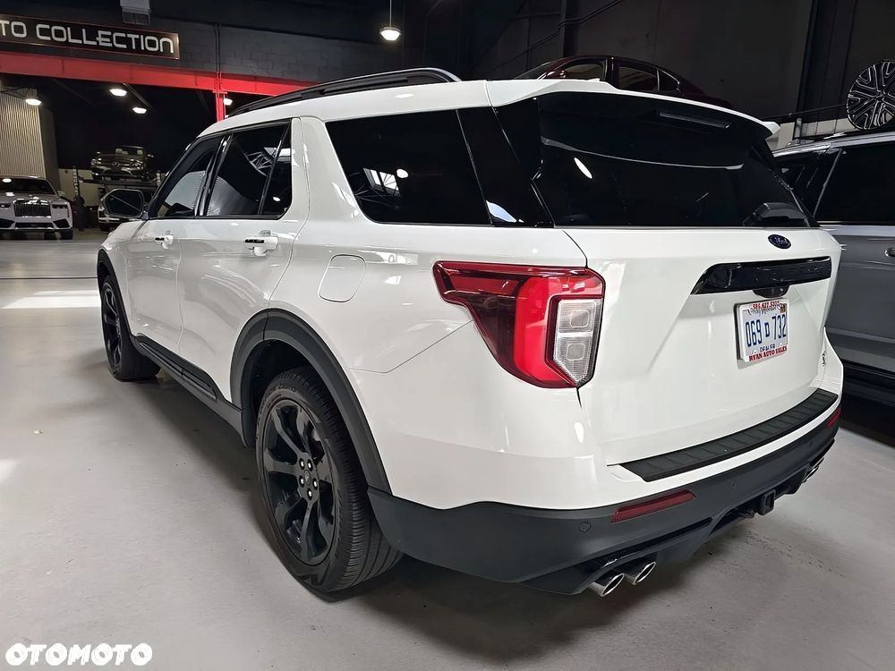 Ford Explorer ver-3-0-ecoboost-phev-4wd-st--line - 3