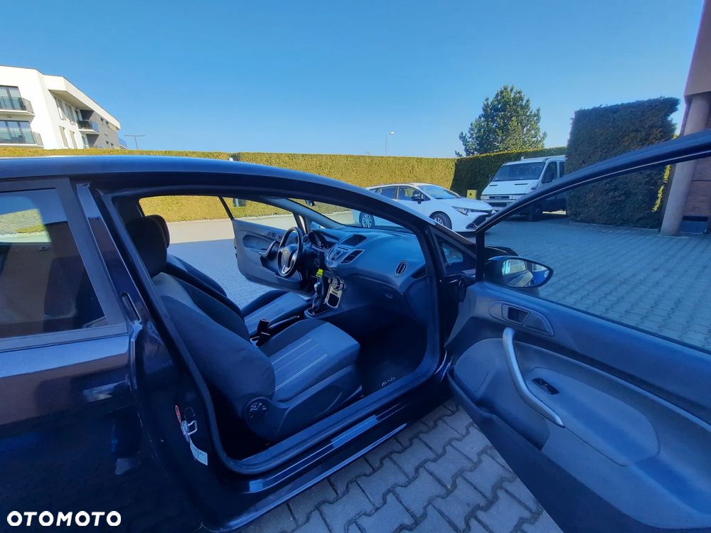 Ford Fiesta 1.25 Champions Edition - 10