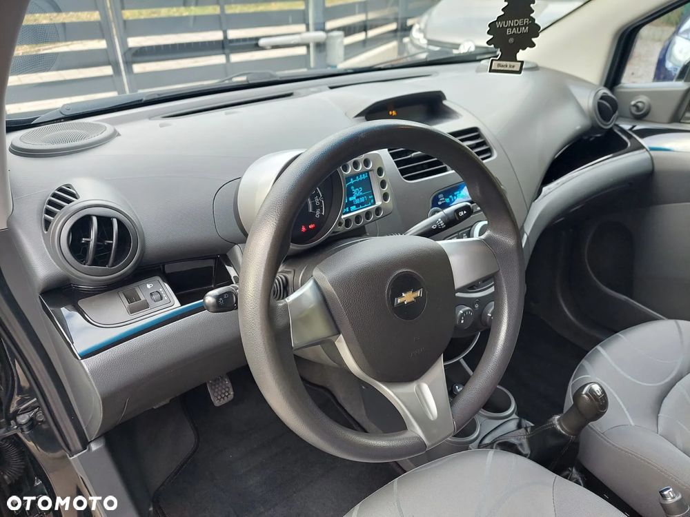 Chevrolet Spark 1.0 LS - 17