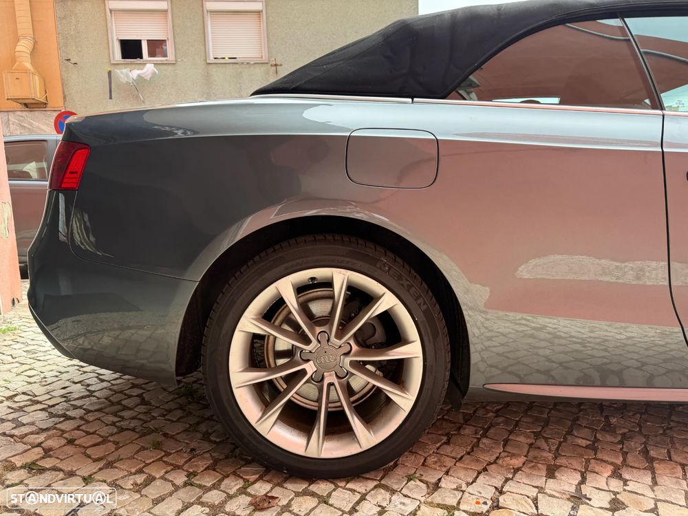 Audi A5 Cabrio 2.0 TDi Multitronic S-line - 9