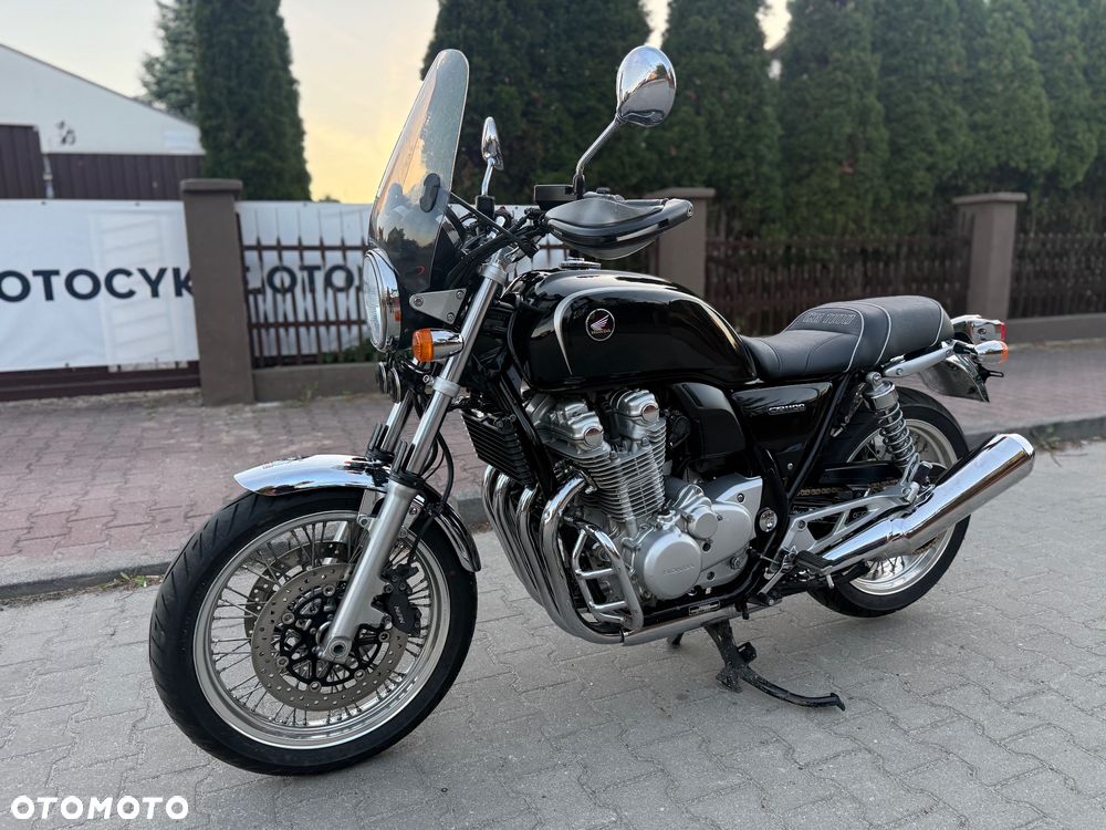 Honda CB - 23