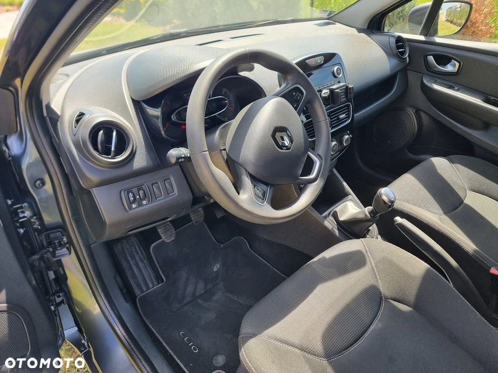 Renault Clio 1.2 16V Limited - 10