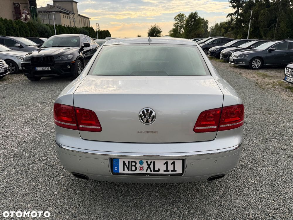 Volkswagen Phaeton 4.2 V8 4MOTION Automatik (5 Sitzer) - 6
