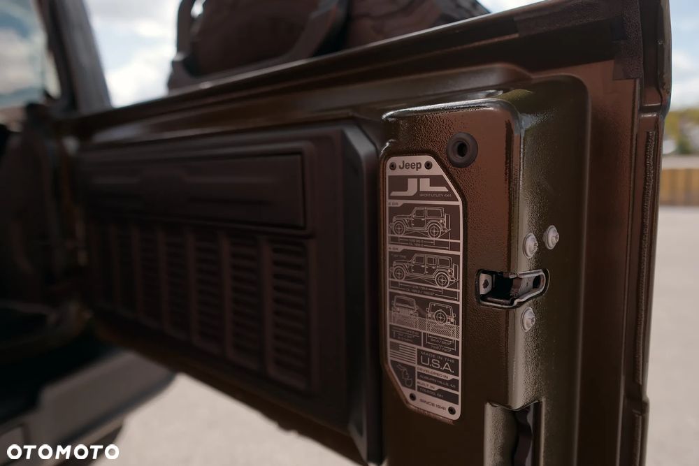 Jeep Wrangler 3.6 Unlim Rubicon - 25