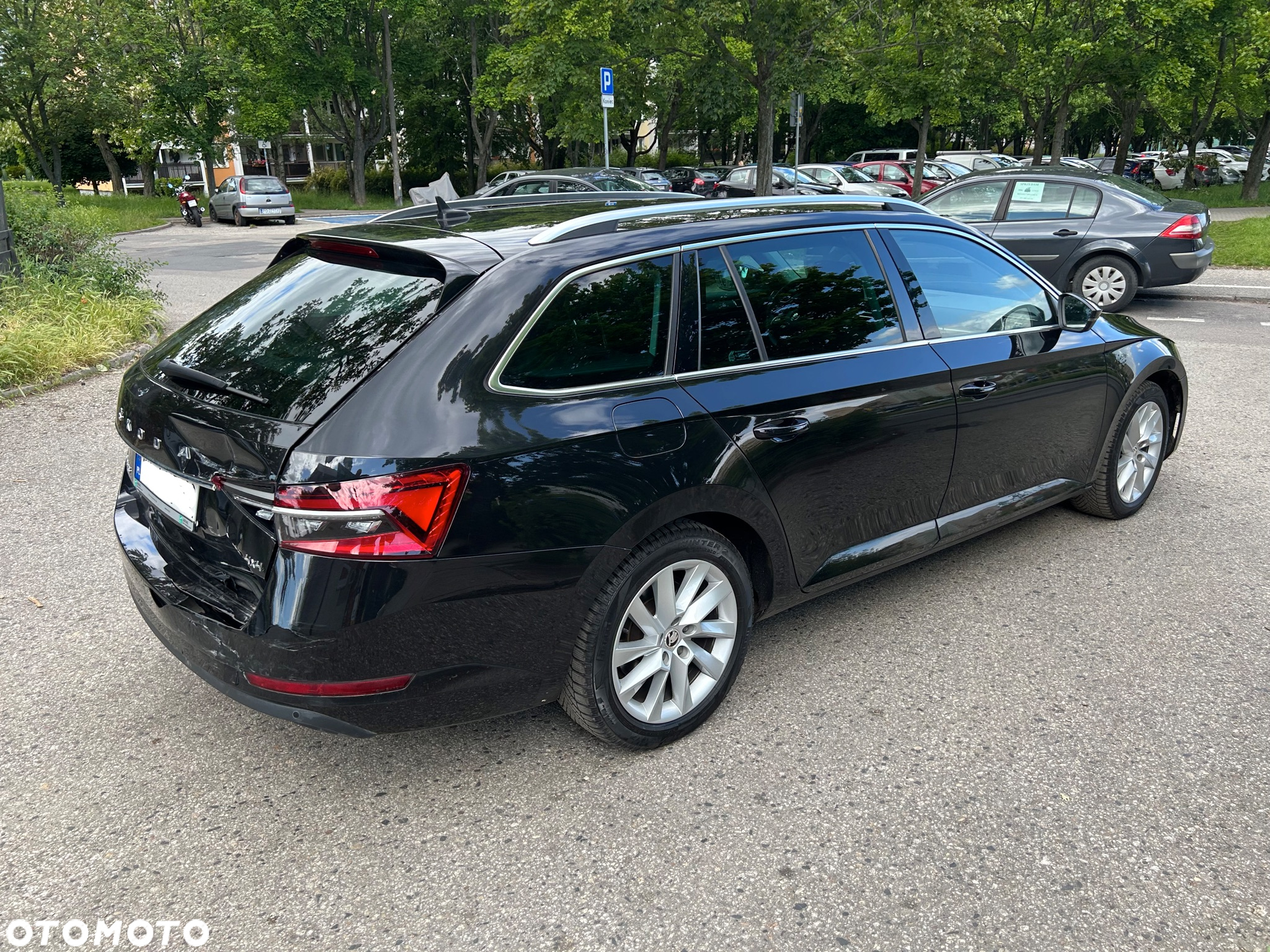 Skoda Superb 2.0 TDI SCR 4x4 Style DSG - 4