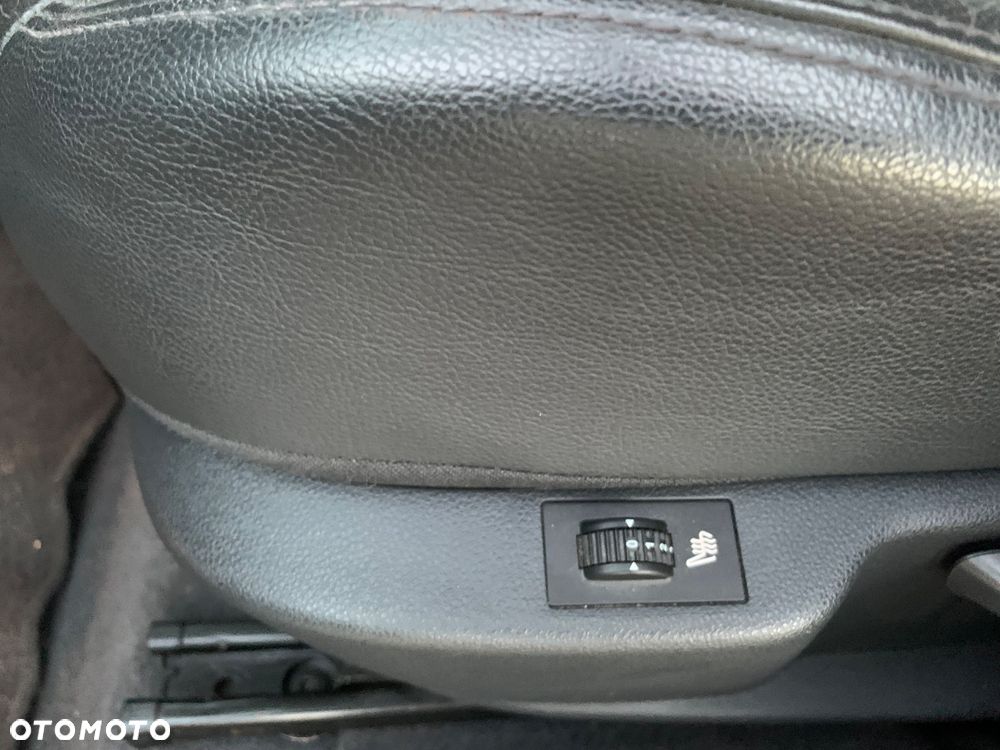 Peugeot 3008 1.6 Premium - 32