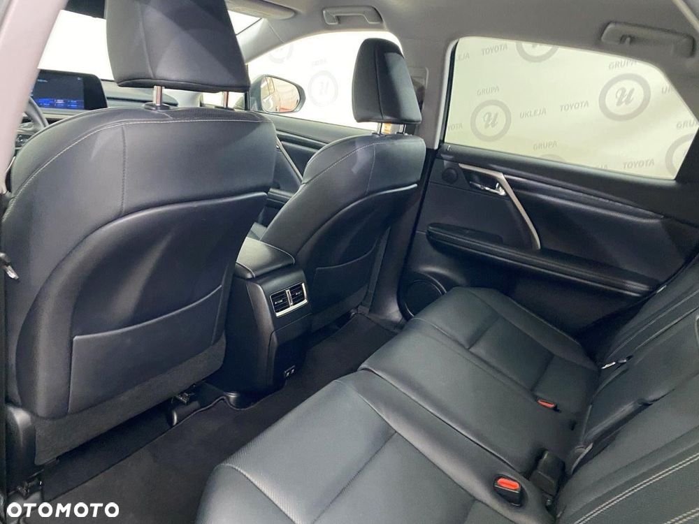 Lexus RX - 11