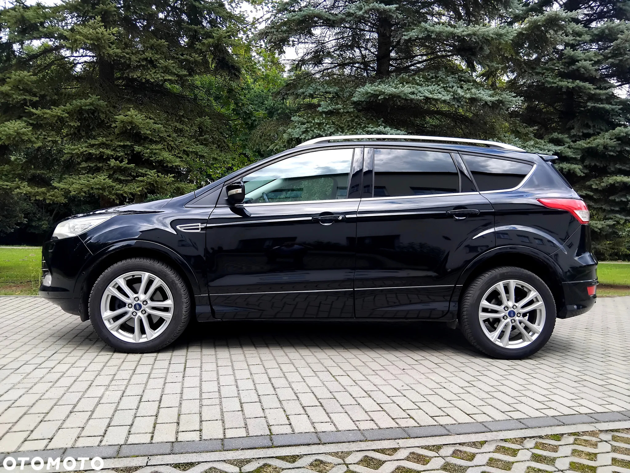 Ford Kuga - 12