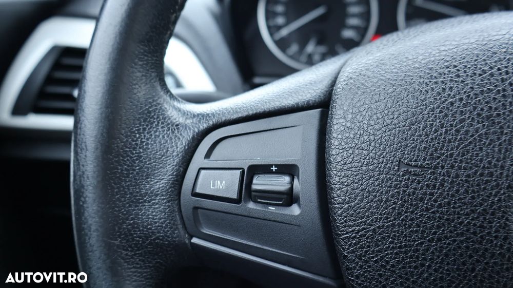 BMW Seria 1 118d Aut. - 17