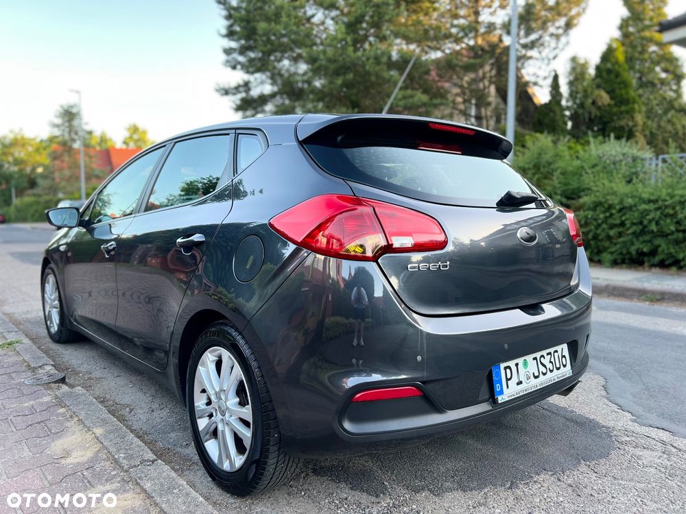 Kia Ceed 1.4 CVVT Dream Team Edition - 12