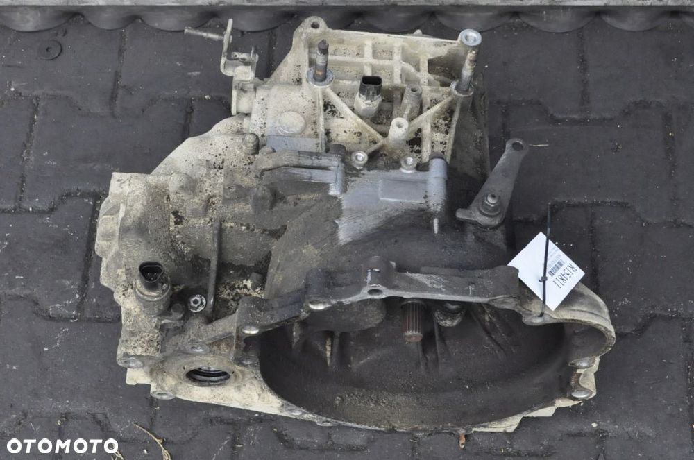 KIA CARENS II 2.0CRDI 113KM SKRZYNIA BIEGÓW L4 L4P - 2