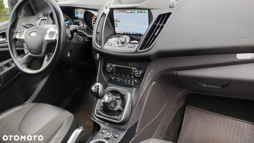 Ford Kuga 1.5 EcoBoost 2x4 Individual - 12