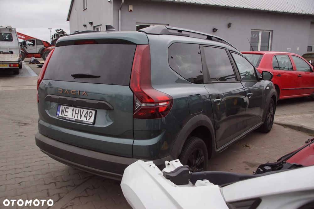 Auto na części - Dacia Jogger Lift 1.0 TCE 100 KM H4D480 TEDQK 2025R Silnik Skrzynia Drzwi Klapa Zderzak Błotnik Lampa Lusterko Klamka Szyba Deska Kokpit Sterownik Moduł Czujnik Licznik Wyświetlacz Panel Kierownica - 6