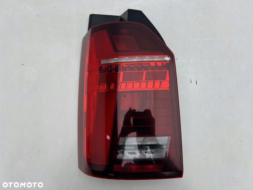 VW T6 LIFT 19- LAMPA LEWA TYLNA LED ORYGINAŁ 7LA945207B - 2