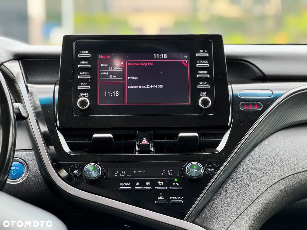 Toyota Camry 2.5 Hybrid Prestige CVT - 33