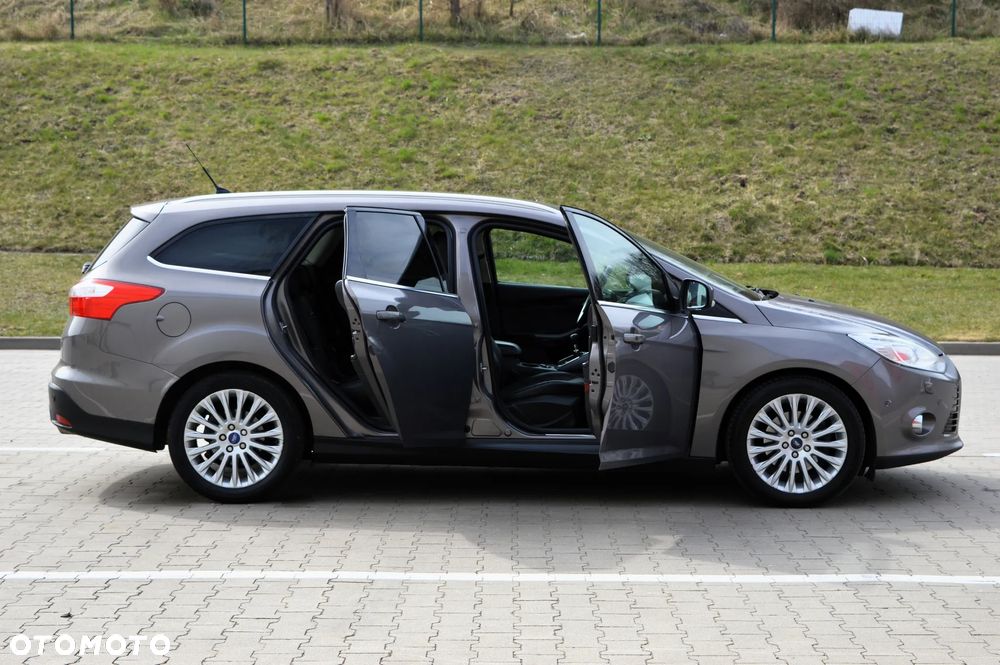 Ford Focus 2.0 TDCi DPF Titanium - 27