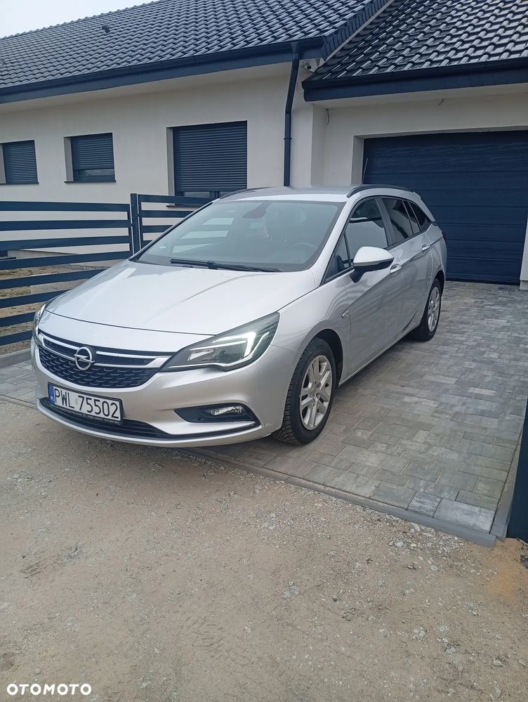 Opel Astra 1.6 D (CDTI) Dynamic - 1
