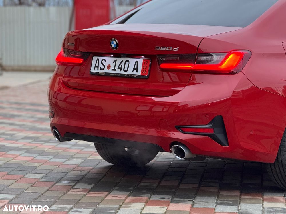 BMW Seria 3 320d Aut. xDrive Luxury Line - 27