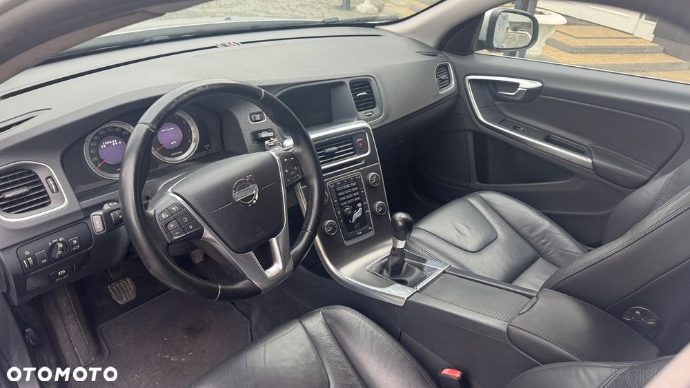 Volvo V60 T4 Edition - 13