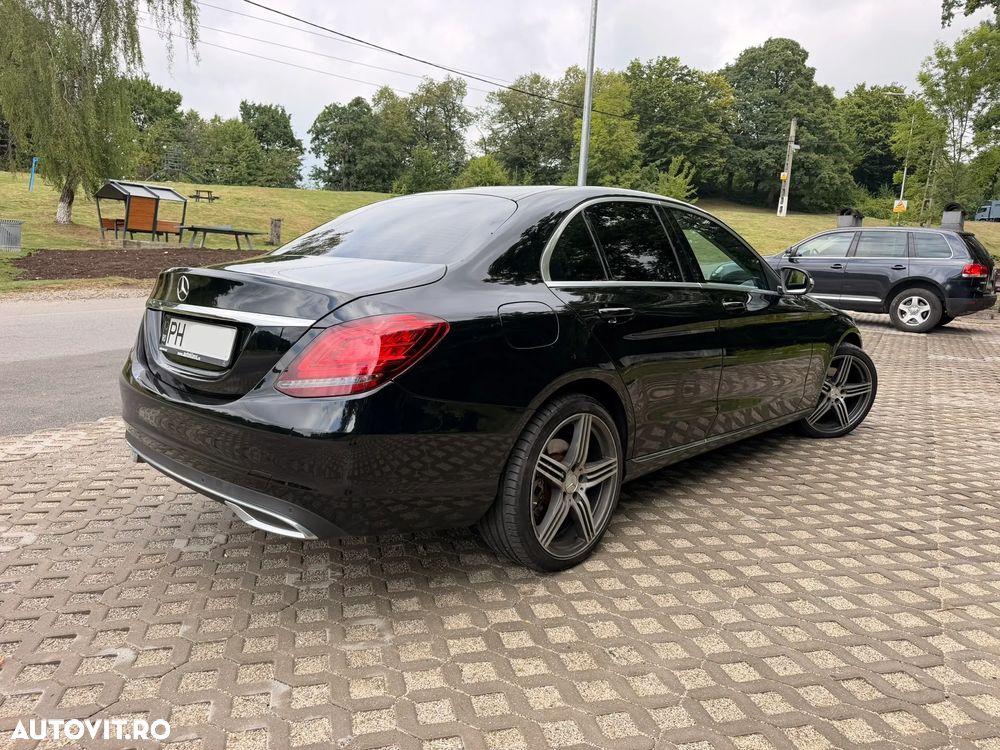 Mercedes-Benz C - 4