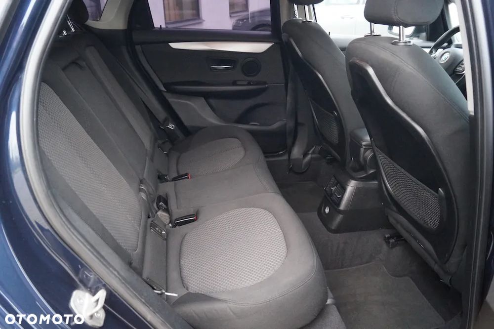 BMW Seria 2 218i Advantage - 26