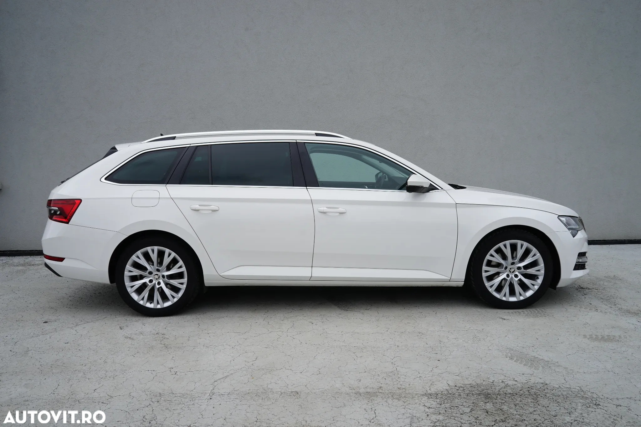 Skoda Superb Combi 2.0 TDI 4X4 DSG Style - 7