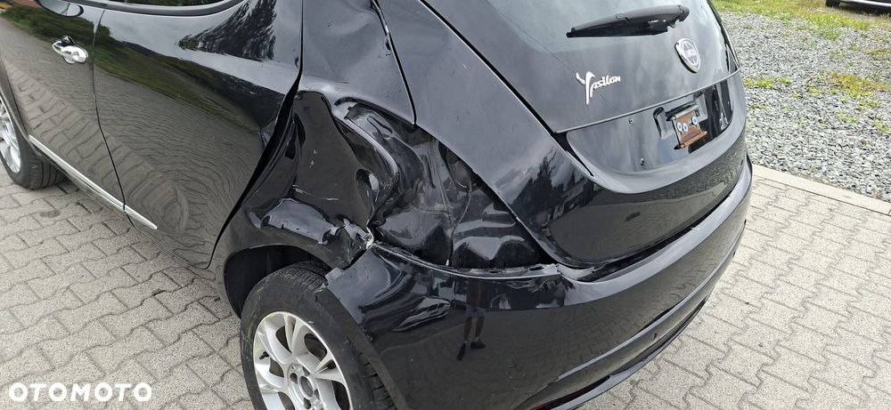 Lancia Ypsilon Y 0.9 TwinAir Turbo 8V Platinum - 19