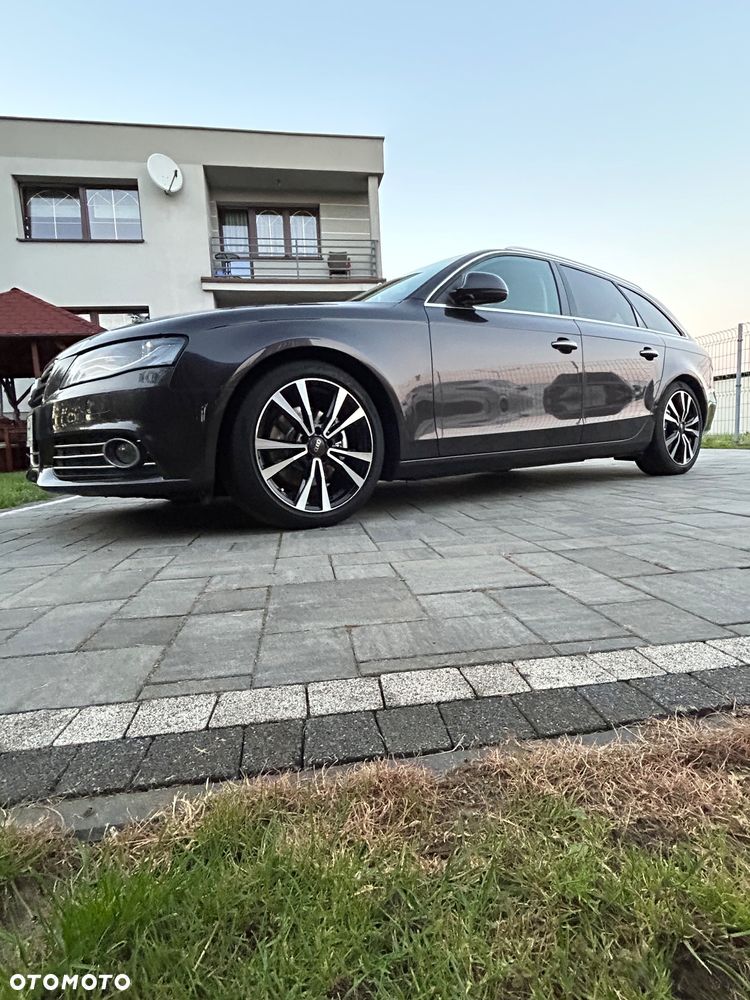 Audi A4 Avant - 13