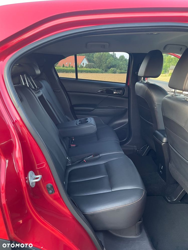 Mitsubishi Eclipse Cross - 8