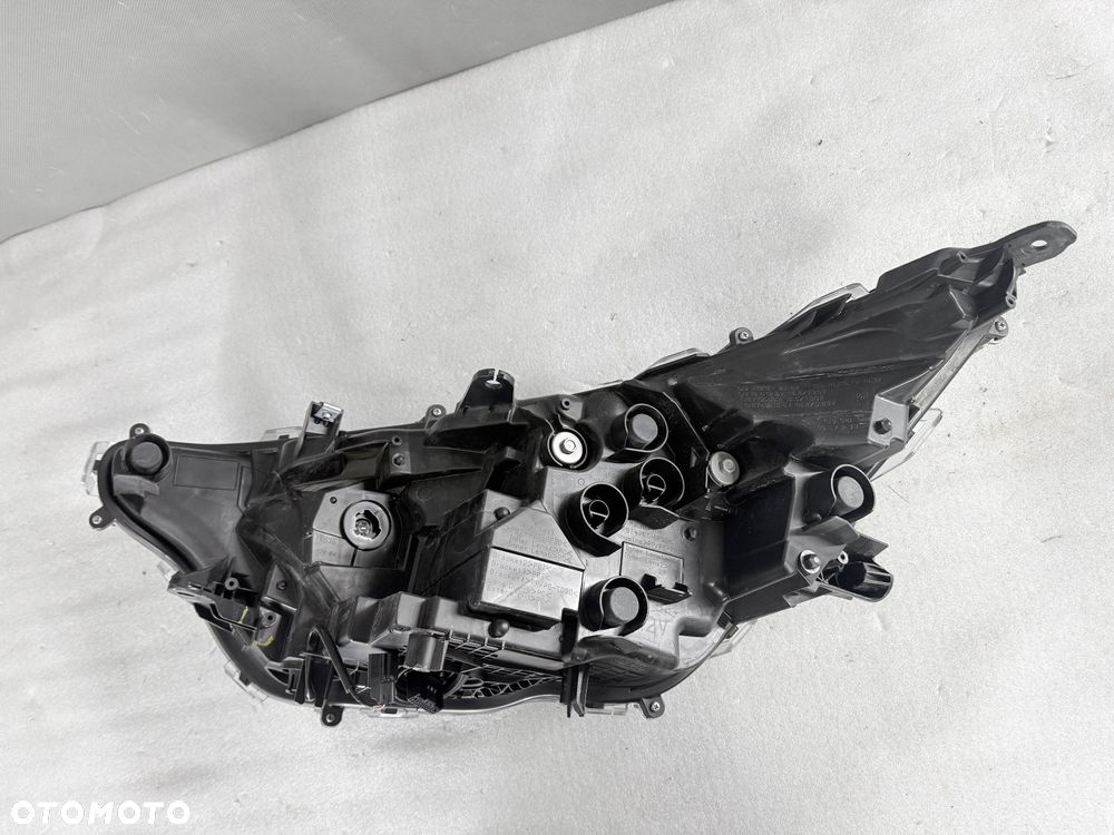 Reflektor lampa przednia  prawa Toyota RAV 4 RAV4 Full led lift H - 6