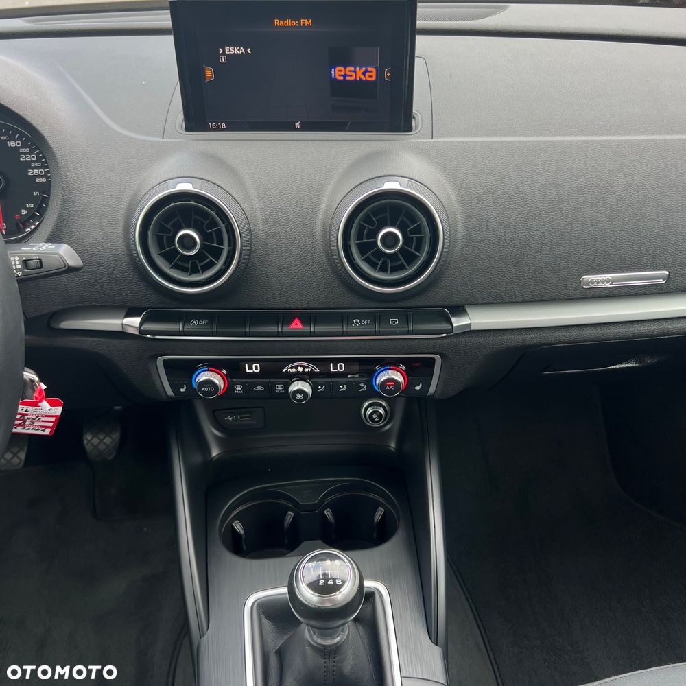 Audi A3 Sportback - 32