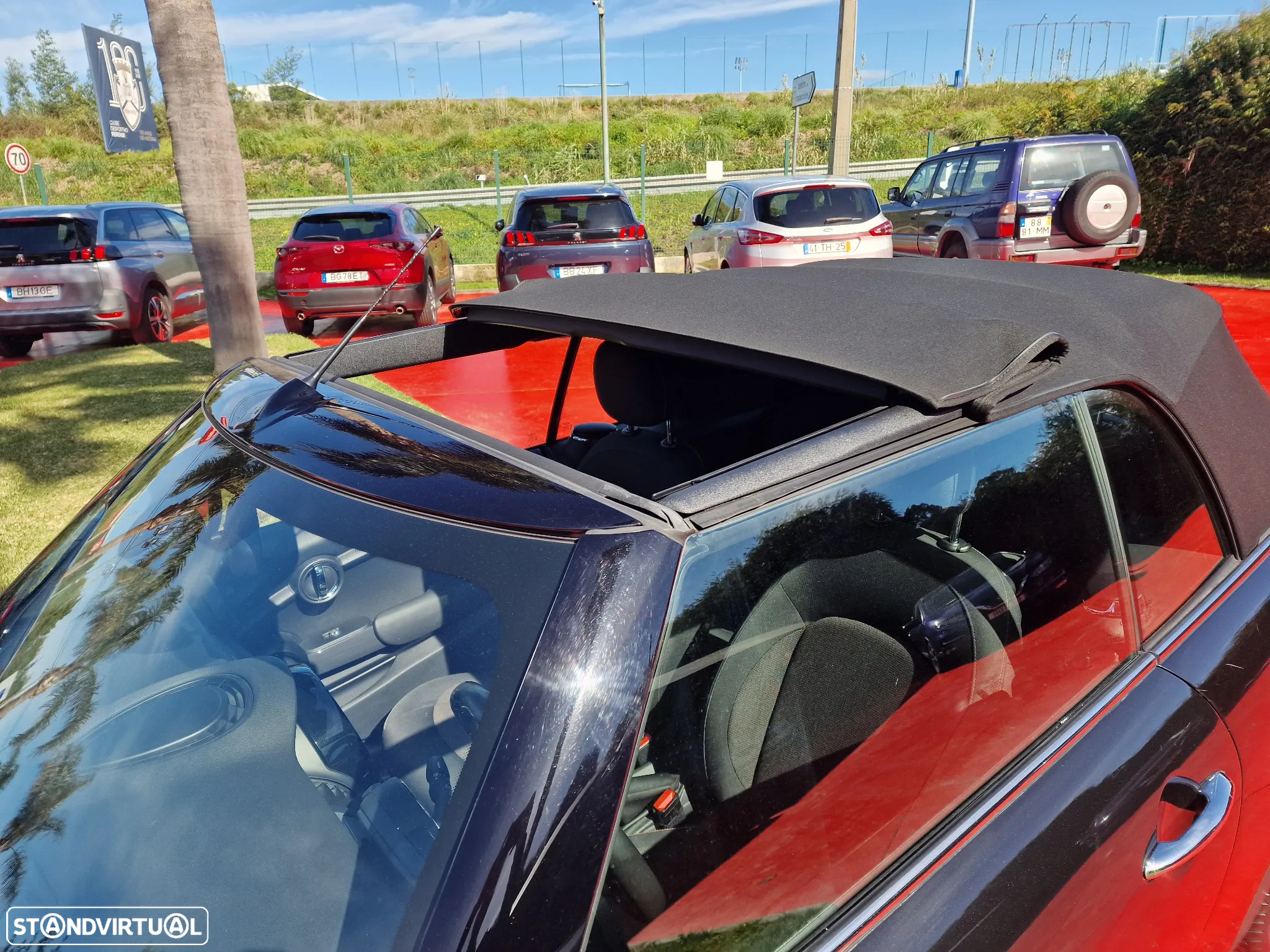 MINI Cabrio Cooper Auto - 8