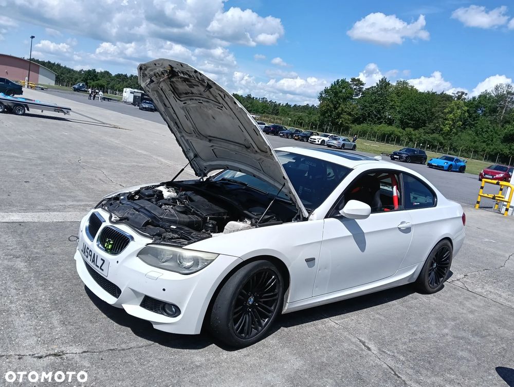 BMW Seria 3 335i M Sport Edition - 3