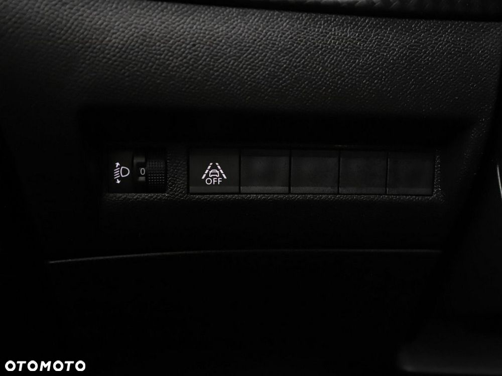 Peugeot 2008 1.2 PureTech Allure S&S - 38