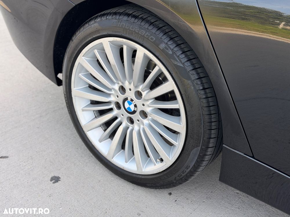 BMW Seria 3 320d Luxury Line - 17