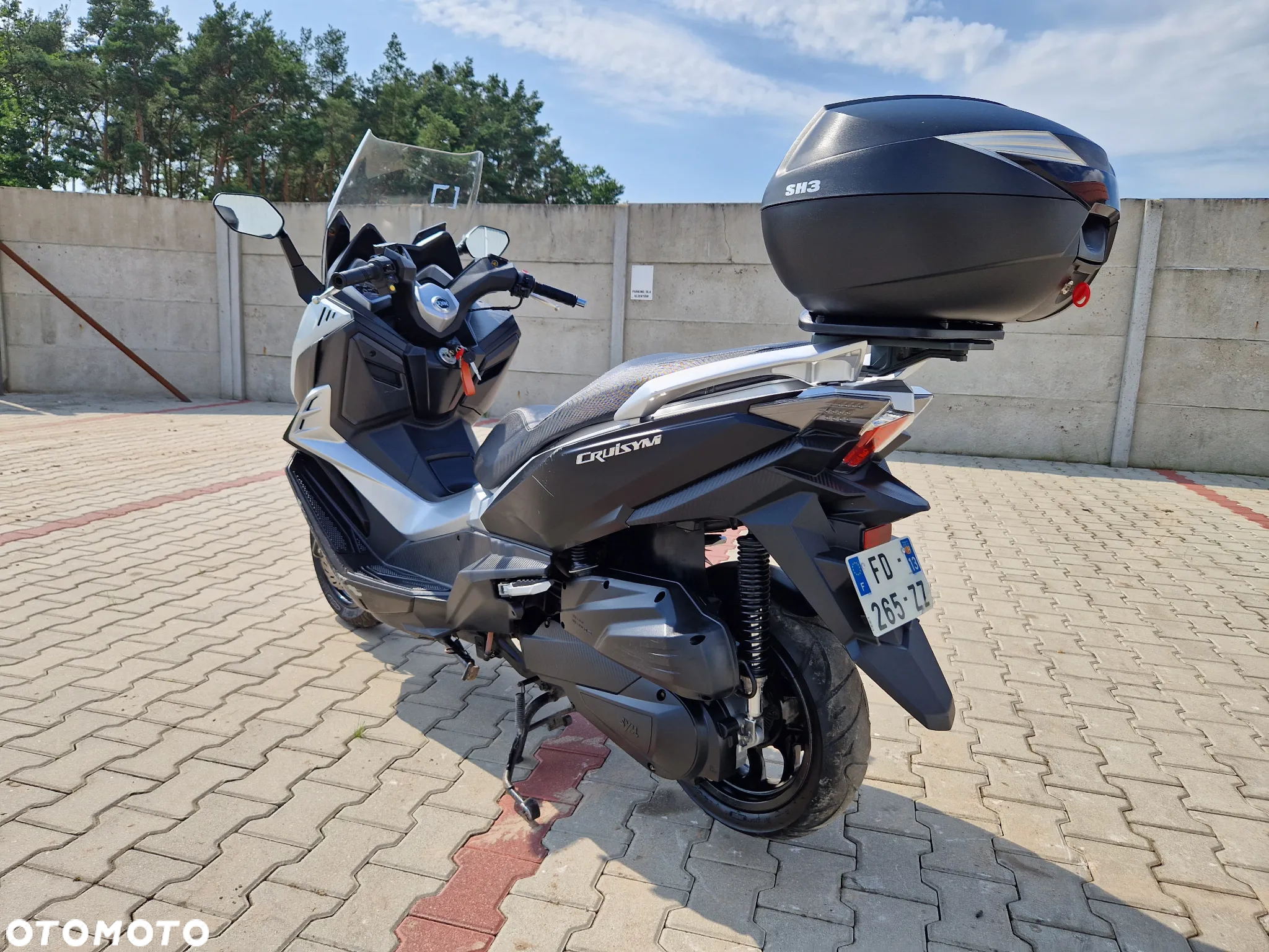 SYM CRUiSYM - 5
