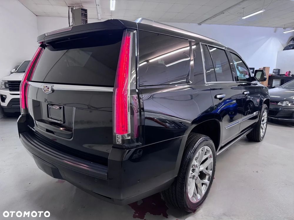 Cadillac Escalade 6.2 V8 AWD AT Platinum - 3