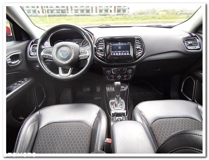 Jeep Compass - 30