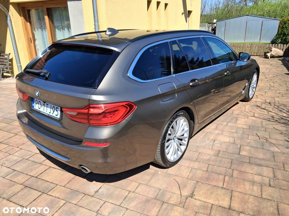 BMW Seria 5 530d xDrive Luxury Line - 6